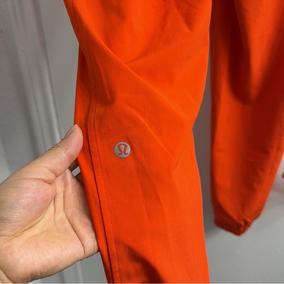 Lululemon adapted state high-rise jogger *Air flow solar orange  sz 4 NWOT. - Picture 15 of 16